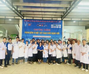TÀI TRỢ KHÁM BỆNH PHÁT THUỐC CHO 1000 NGƯỜI DÂN NGHÈO QUẢNG NGÃI